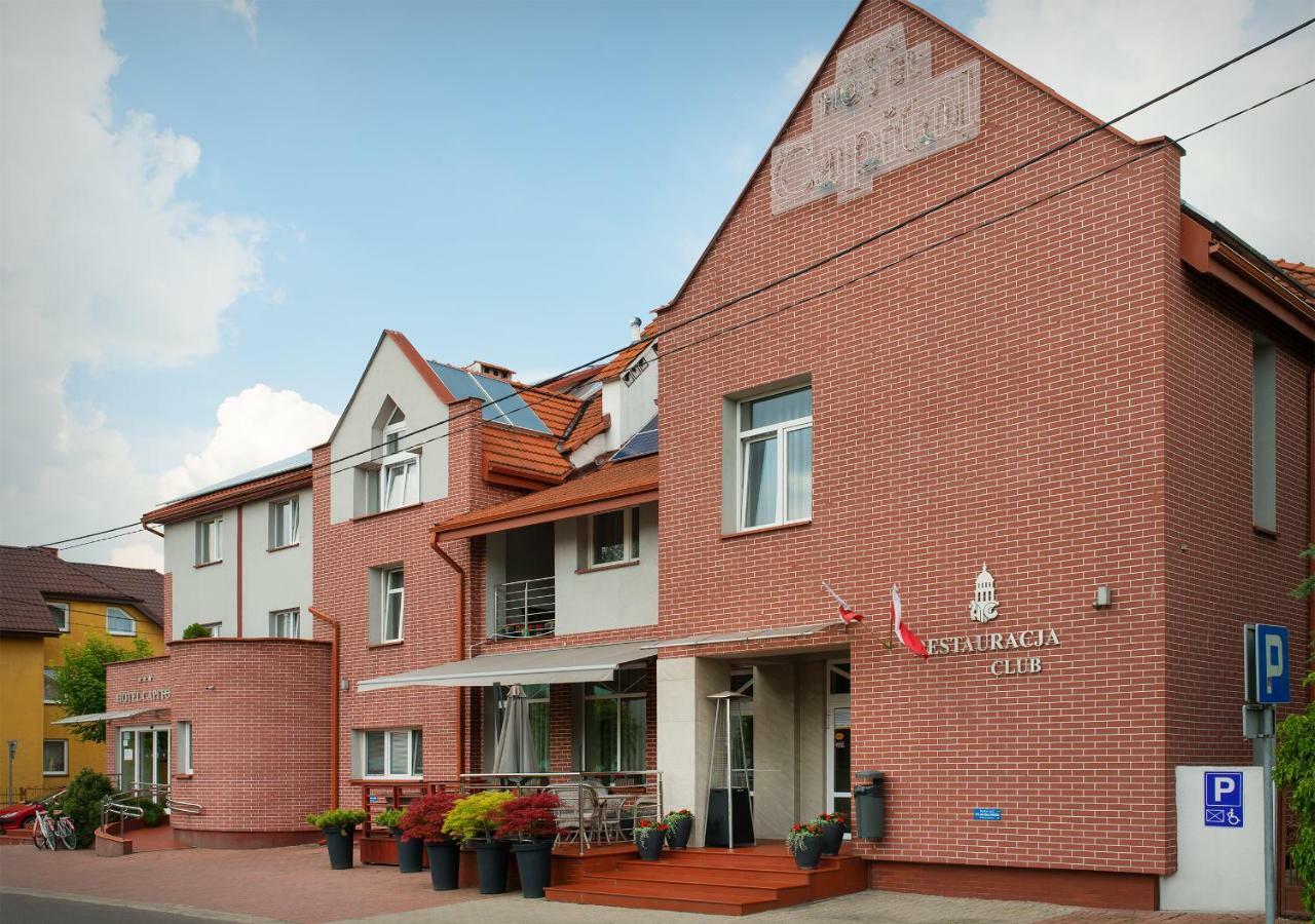Hotel Capitol Biała Podlaska Exteriör bild